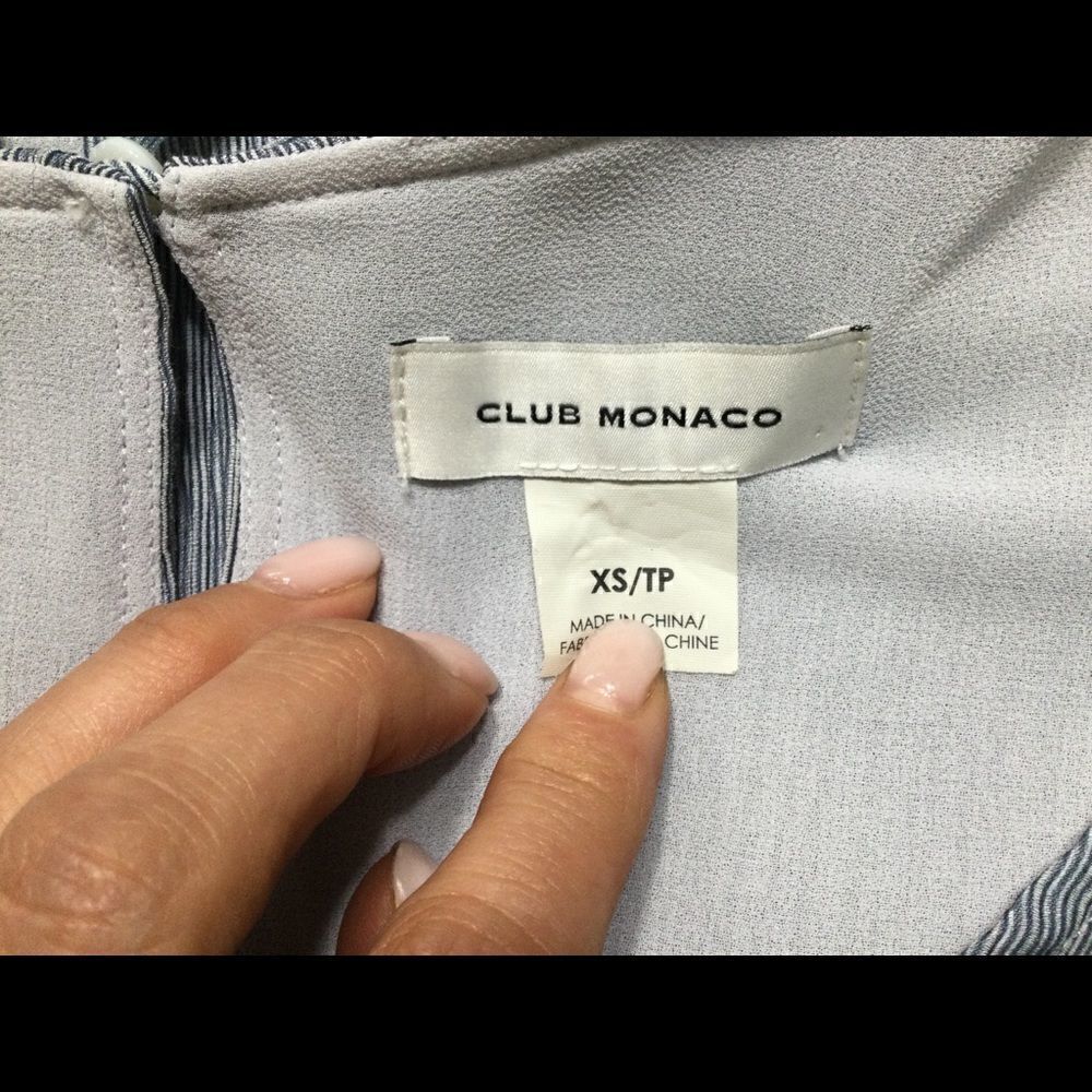 CLUB MONACO V- Neck blouse - Picture 6 of 6